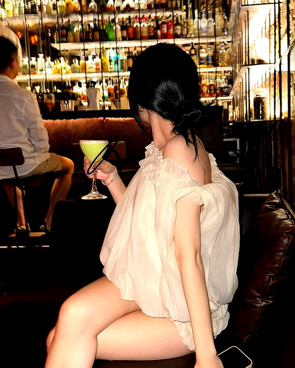 lyhythuedoxinh instagram image archive image