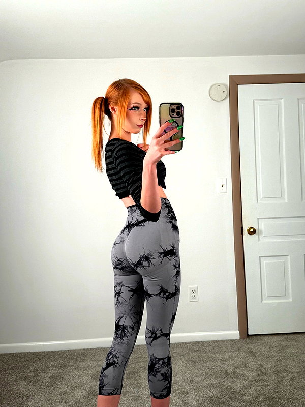 lola.luvgood instagram image archive image