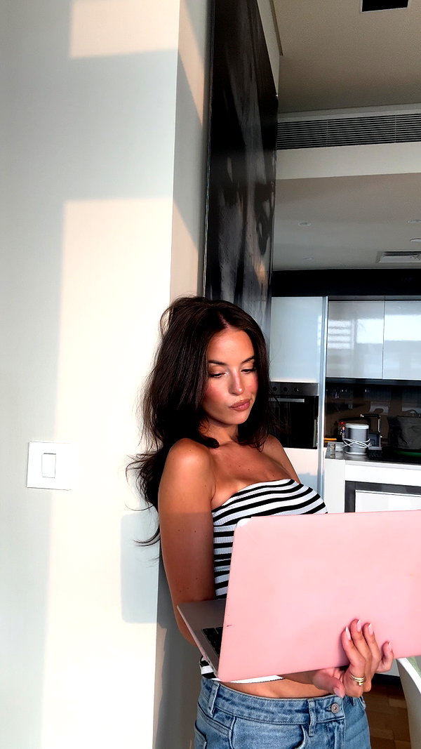 zoeliss instagram image archive image