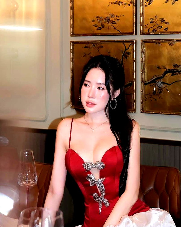 lyhythuedoxinh instagram image archive image