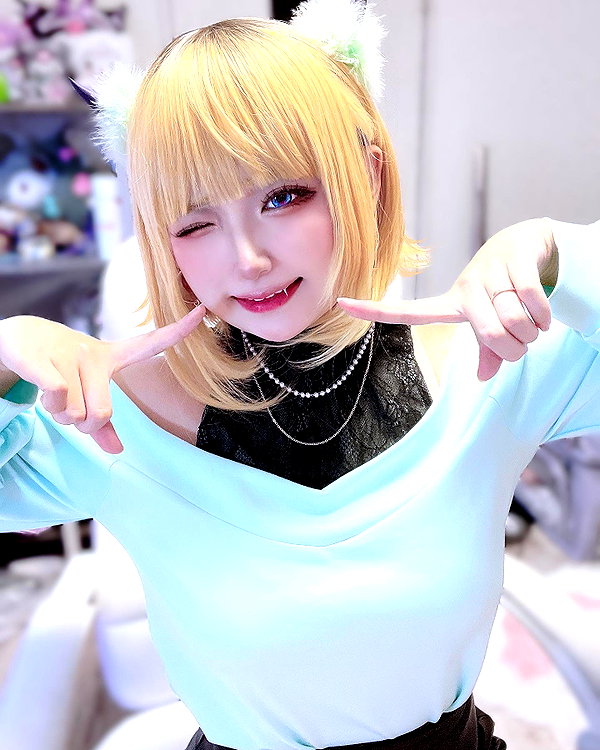 purinn_cos instagram image archive image