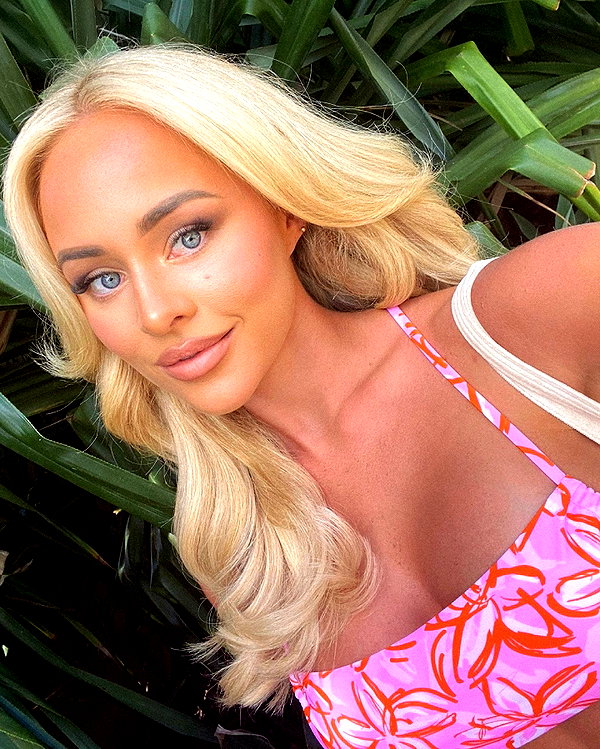 allieauton instagram image archive image