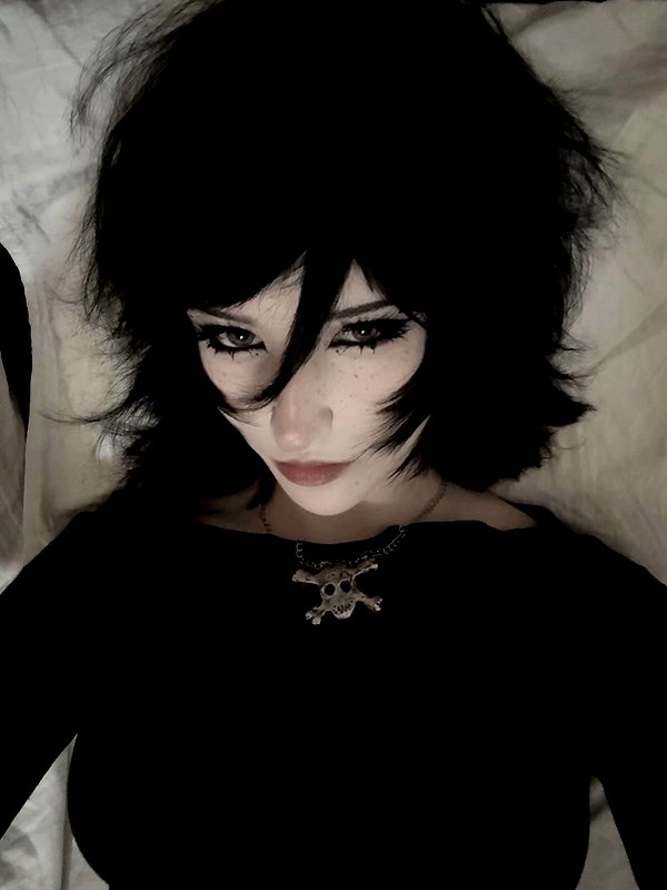 Archived image from @kk3tr1n4 on Instagram