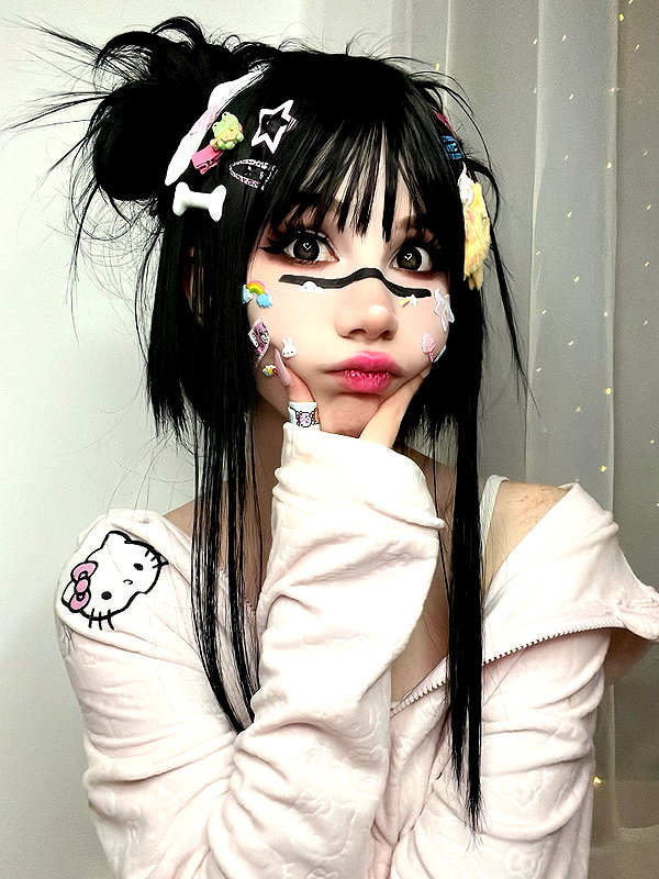 danielle.mercedie instagram image archive image