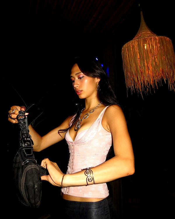 cait.knight instagram image archive image