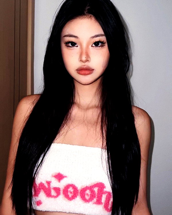 ll.lu1s instagram image archive image