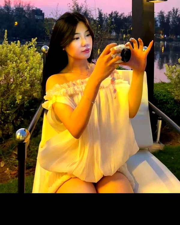 lyhythuedoxinh instagram image archive image