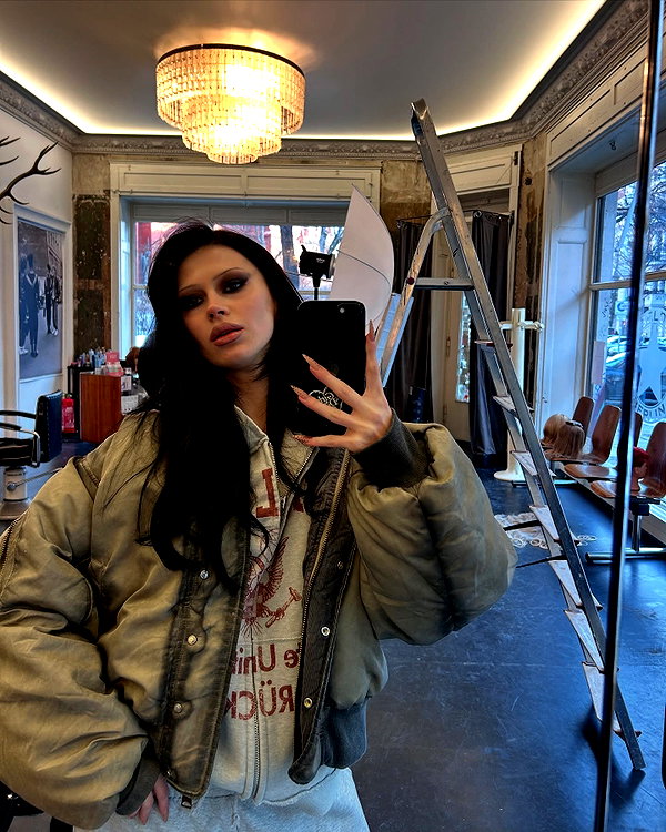 karolinaawasik instagram image archive image