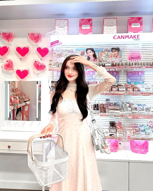 1uvgabi instagram image archive image