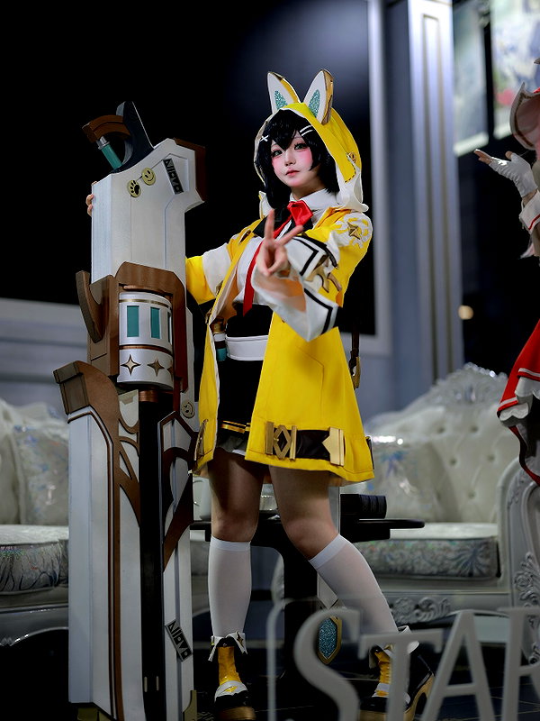 _mewcos instagram image archive image