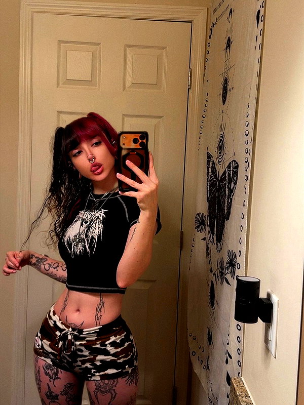 luucifina instagram image archive image