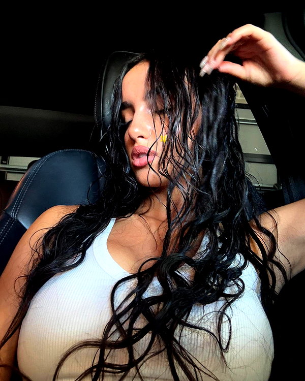 ellachristo instagram image archive image