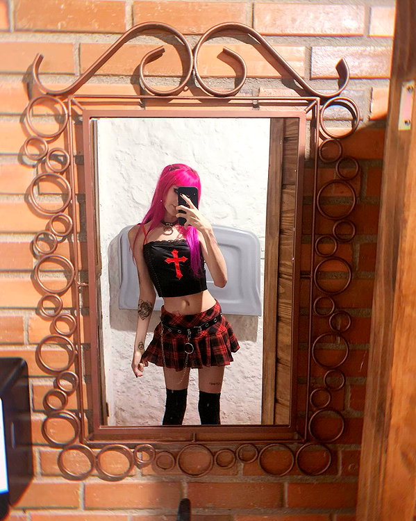 jadelaverne instagram image archive image