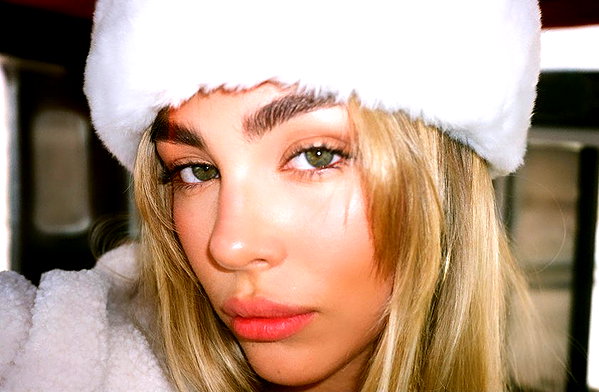 maya.keyy instagram image archive image
