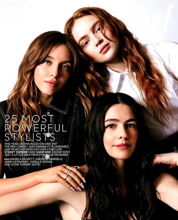 sadiesink_ instagram image archive image