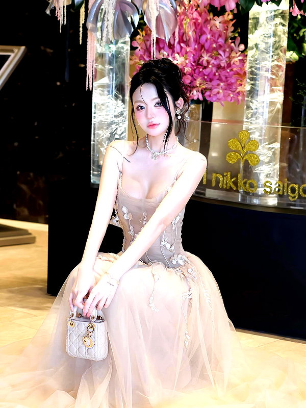 lyhythuedoxinh instagram image archive image