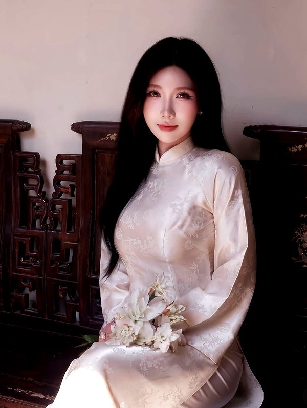 lyhythuedoxinh instagram image archive image