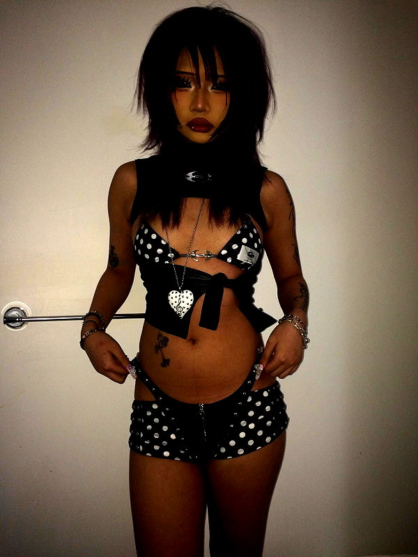 lovemeize instagram image archive image