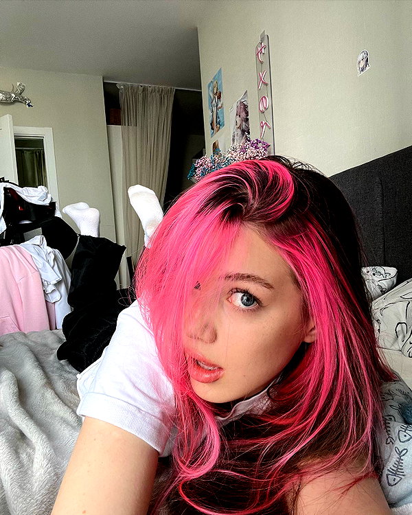 anna.utka22 instagram image archive image