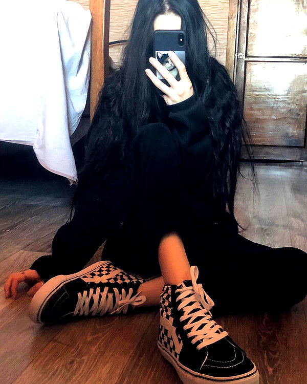kriskaik instagram image archive image