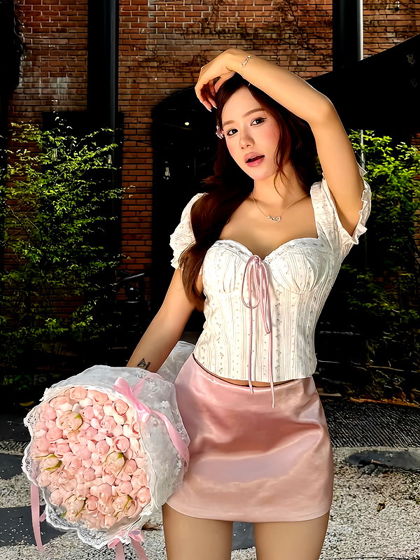 lyhythuedoxinh instagram image archive image