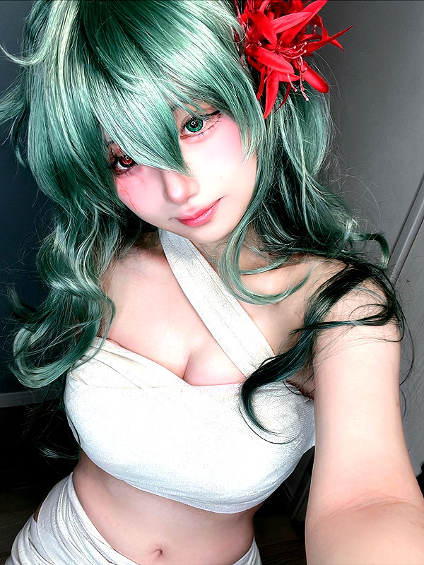 purinn_cos instagram image archive image