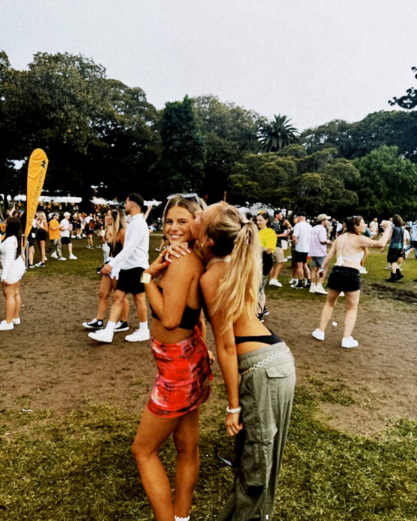 0emmamac instagram image archive image