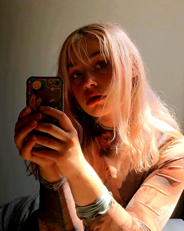 baddiesessence instagram image archive image