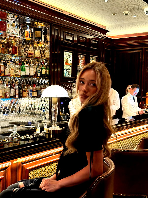 avestanova instagram image archive image