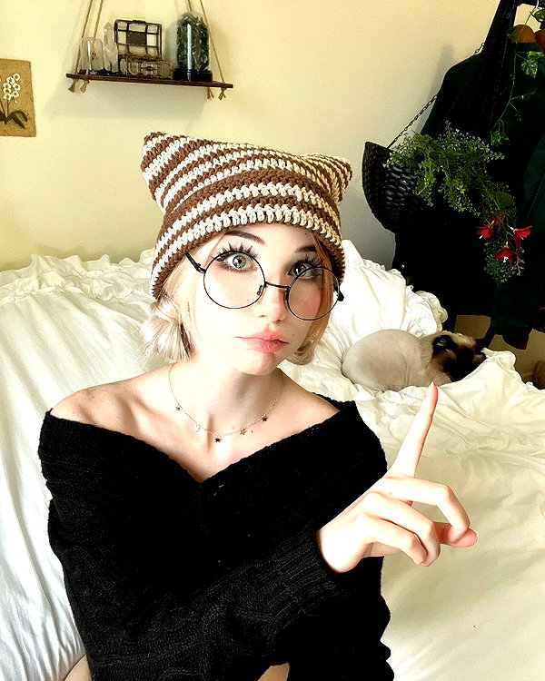 danielle.mercedie instagram image archive image