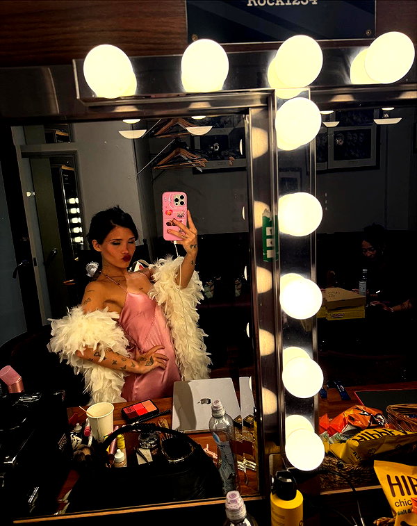 nessabarrett instagram image archive image