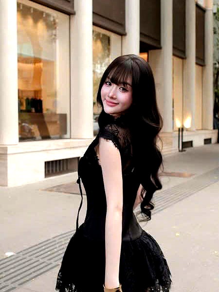 lyhythuedoxinh instagram image archive image