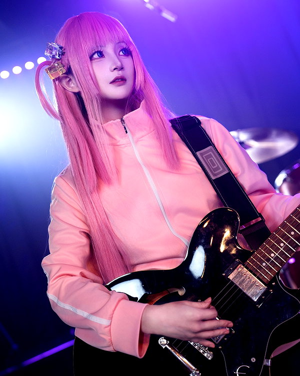 miee_cos instagram image archive image