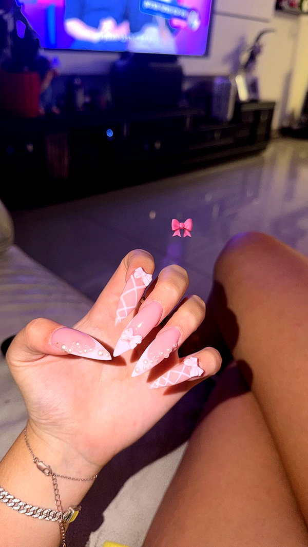mariana.ostap instagram image archive image