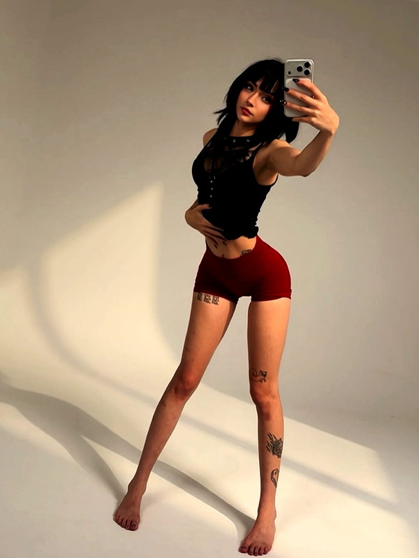 Archived image from @deadangelfiles on Instagram