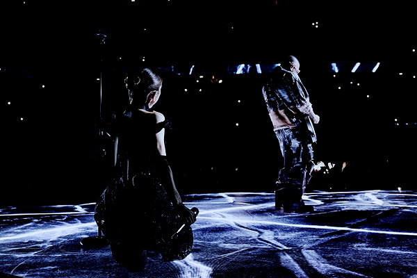 arianagrande instagram image archive image