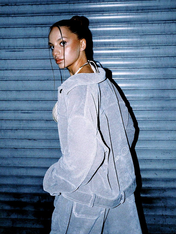 ariana_vomi instagram image archive image