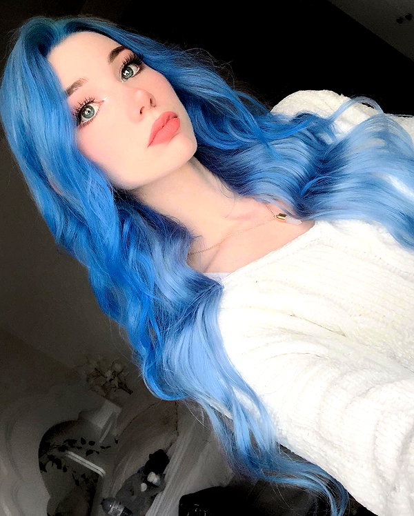 danielle.mercedie instagram image archive image