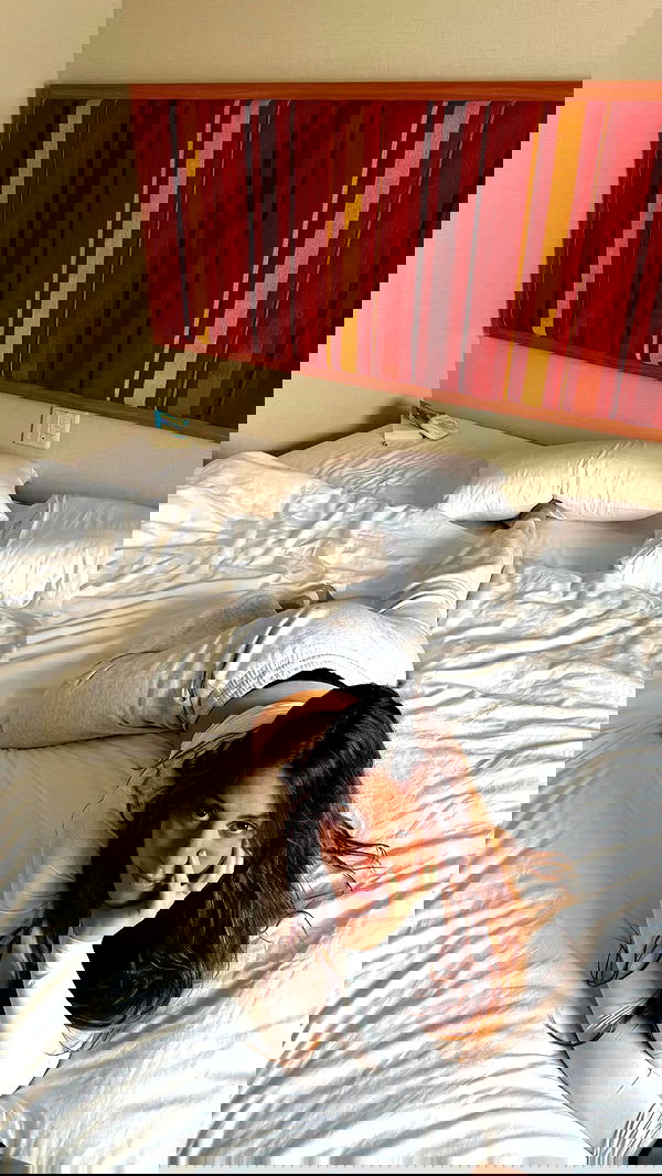 rebeccaschez rebeccaschez archive image