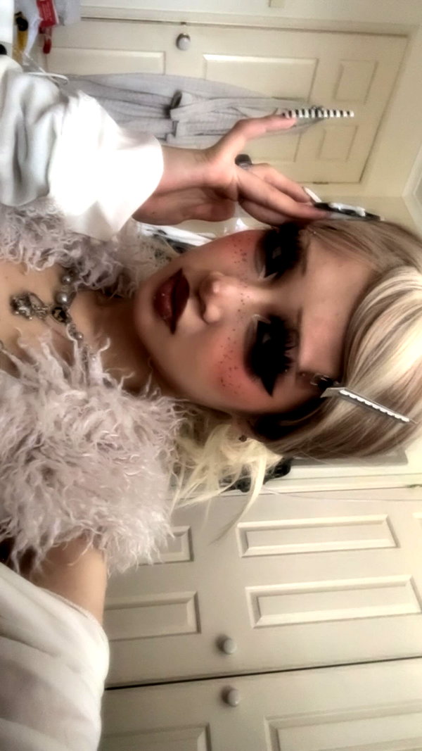 angelwithashotgunxx archive image