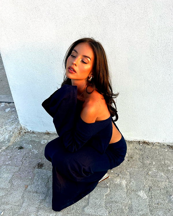 zoeliss instagram image archive image