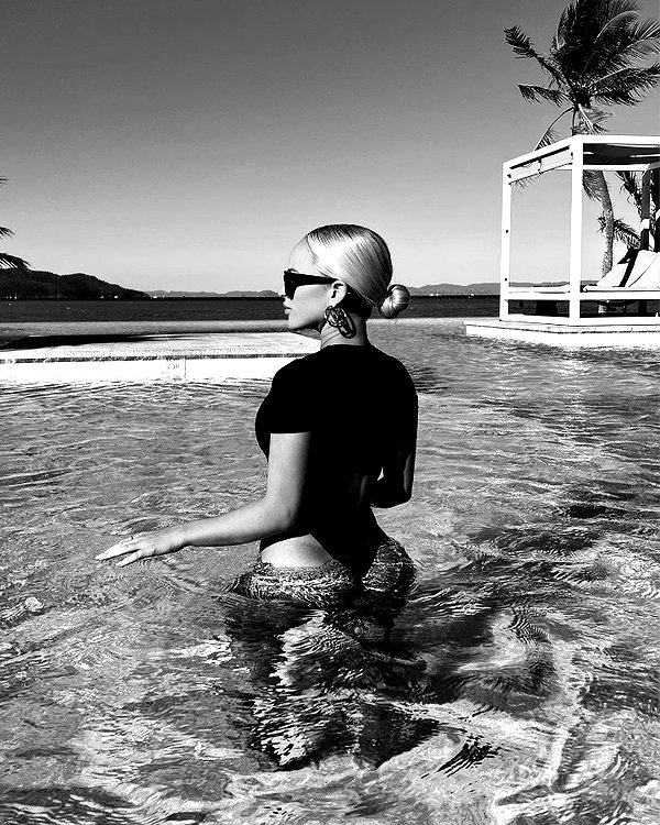 allieauton instagram image archive image