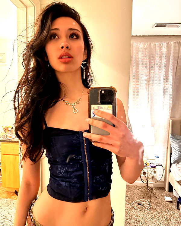 cait.knight instagram image archive image