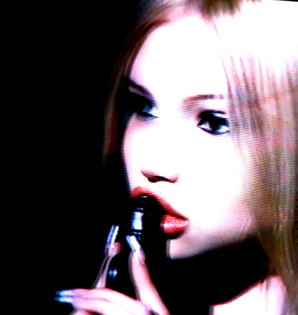 ch111oe instagram image archive image