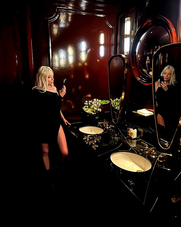 ashleybenson instagram image archive image