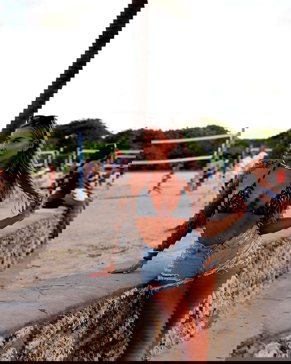 itshayleydavies itshayleydavies archive image