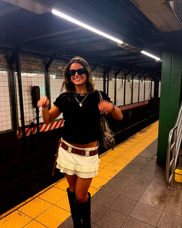 isabella.lauren instagram image archive image