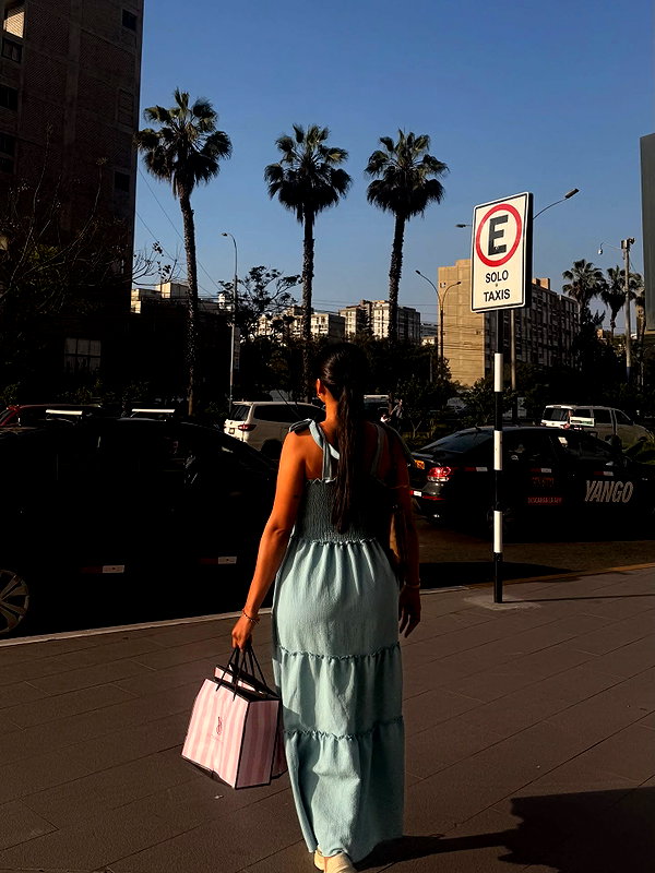 mishell.lindaflor instagram image archive image