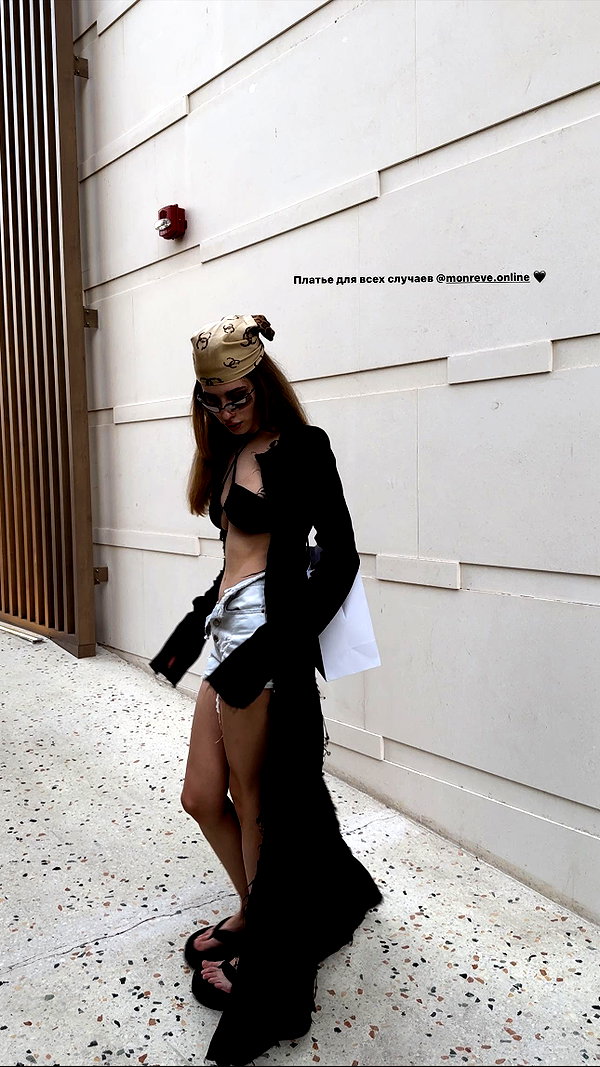 kkwwwv instagram image archive image
