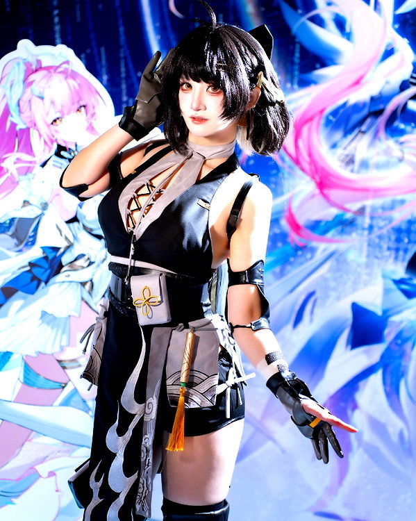 miee_cos instagram image archive image
